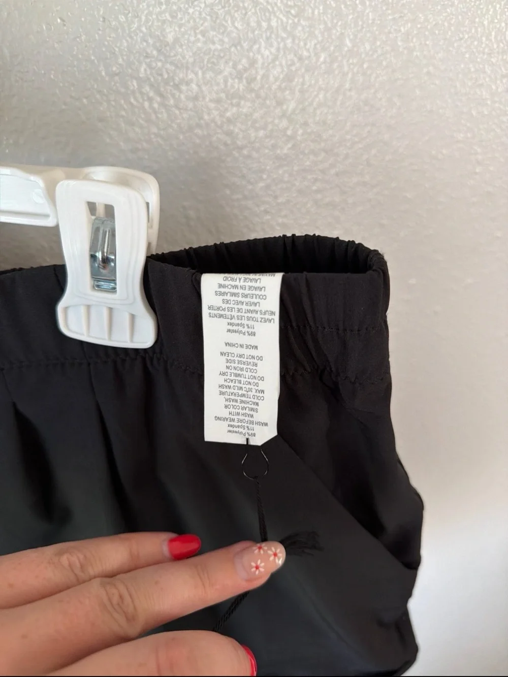 Zyia Shorts - Picture 4 of 4
